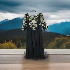 Black & Gold Embroidered Chiffon– 3/4 Sleeve Formal Evening Cocktail Dress Sz XL